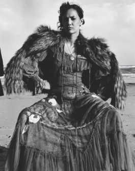 LEE HARRISON CREATIVE